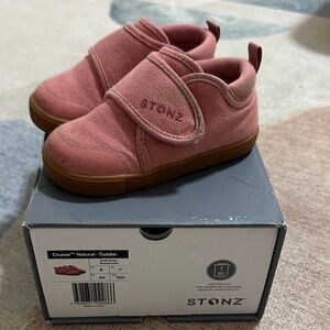 Stonz Pink Canvas Toddler Sneakers with Brown Sole